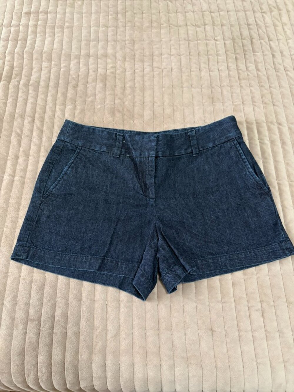 LOFT Outlet Dark Wash Denim 4" Shorts Size 4